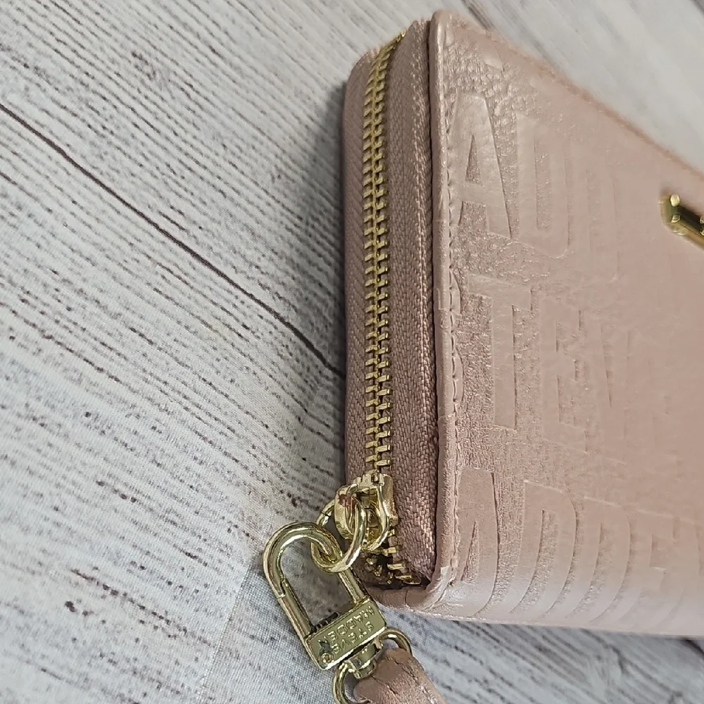 Steve Madden Dusty Pink Wallet Wristlet Textured Leather - Picture 3 of 15